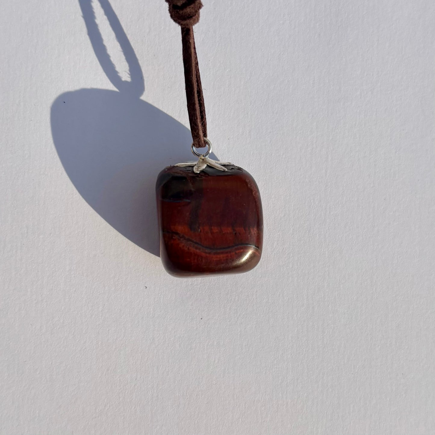 Roter Tigerauge Anhänger